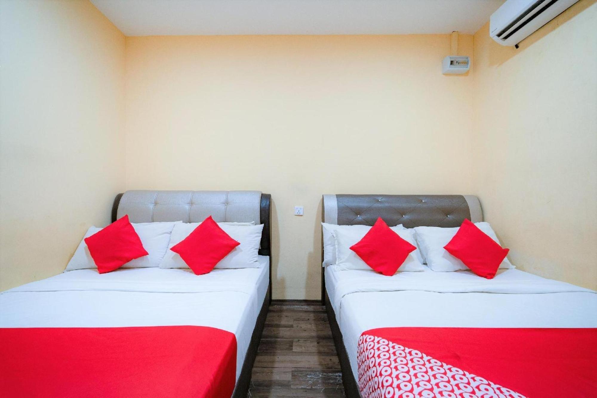 Super Oyo 89807 My Budget Home Batu Feringgi Exterior foto