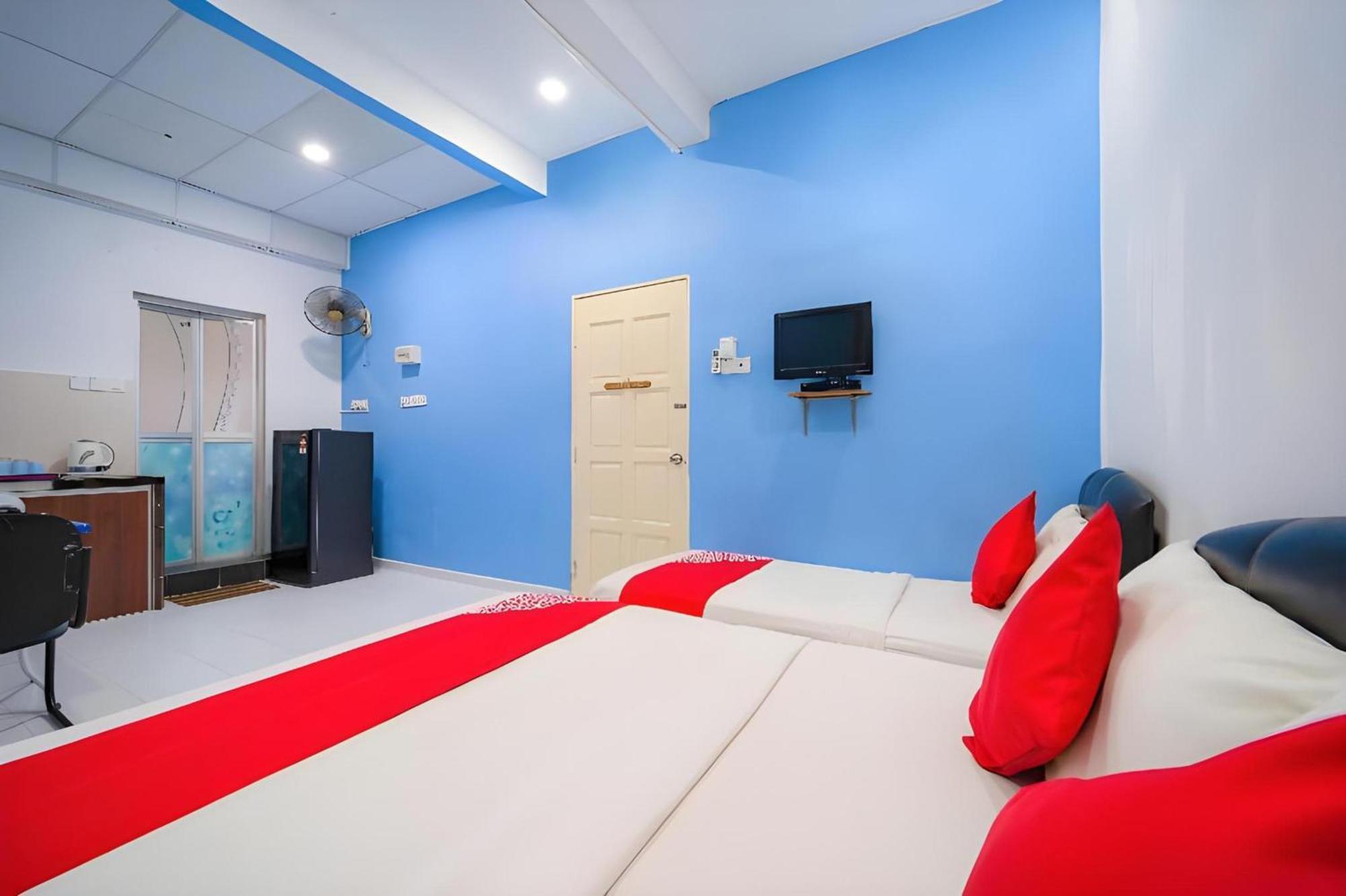 Super Oyo 89807 My Budget Home Batu Feringgi Exterior foto