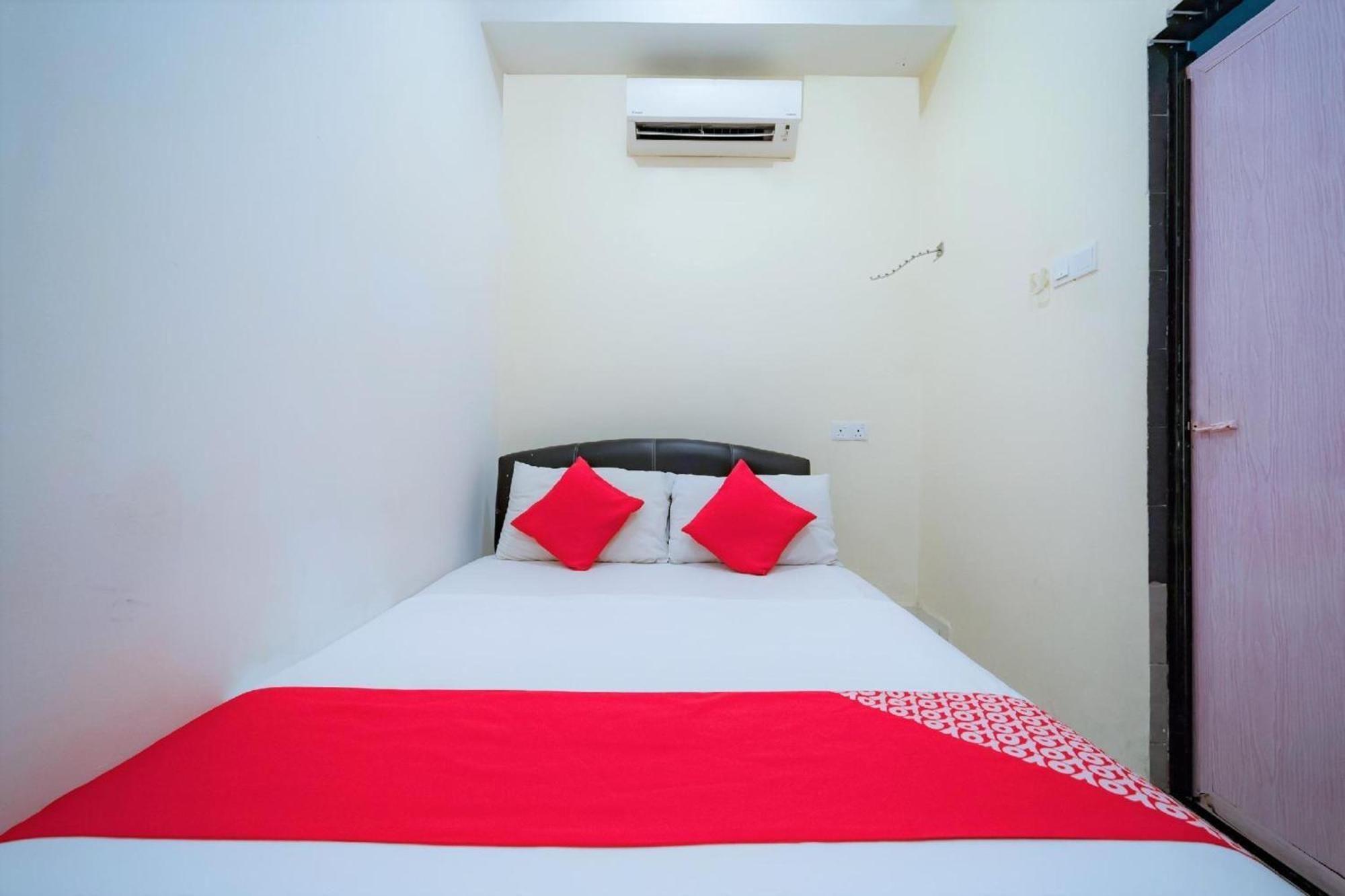 Super Oyo 89807 My Budget Home Batu Feringgi Exterior foto