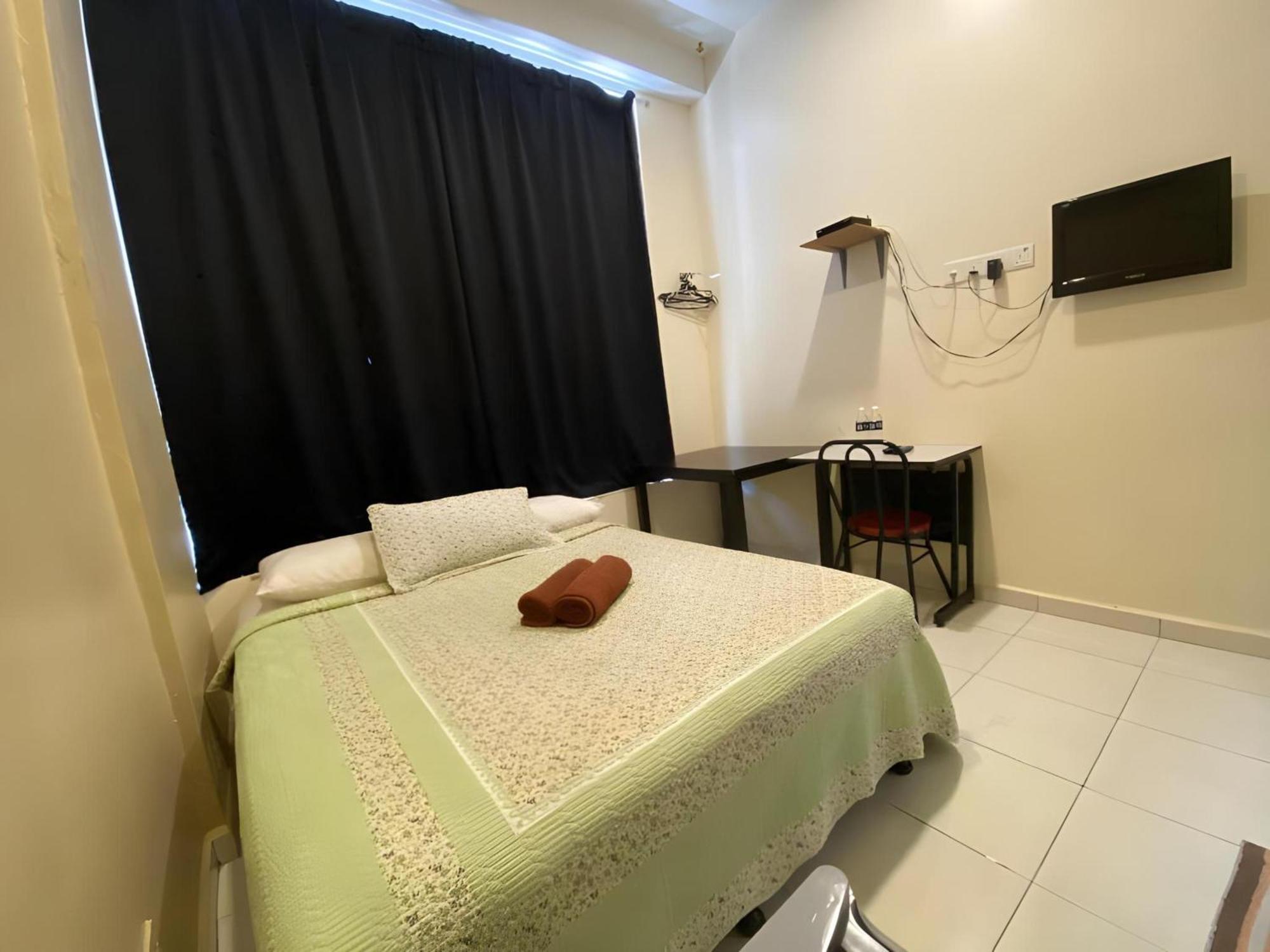 Super Oyo 89807 My Budget Home Batu Feringgi Exterior foto